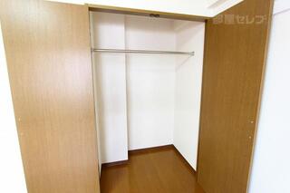 洋服も沢山かけることが出来ます。