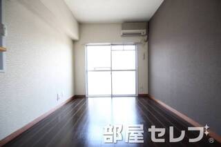 空間のあるお部屋です。
