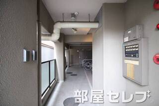 電気温水器です。オール電化でガス代節約。