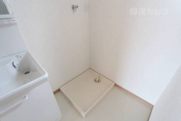 ※Ｂ棟の内装写真参照