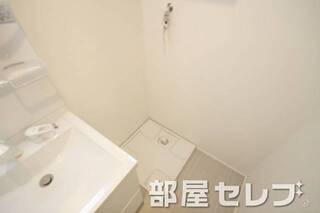 室内洗濯機置場。