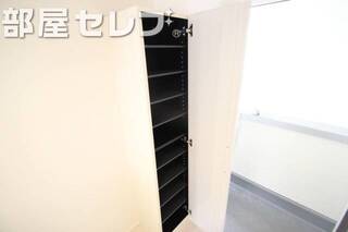 沢山収納できる下駄箱。