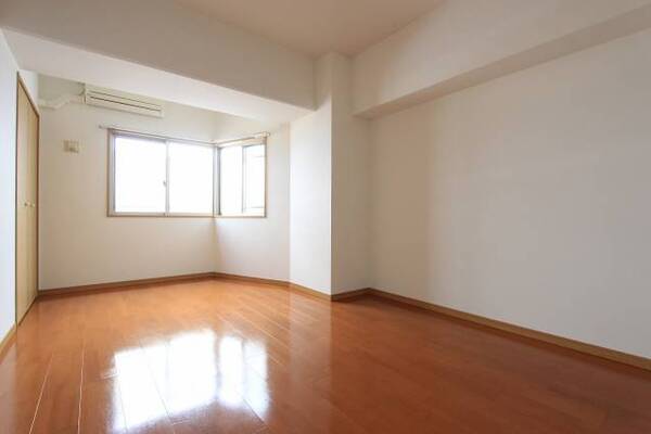 広くて使いやすいお部屋です