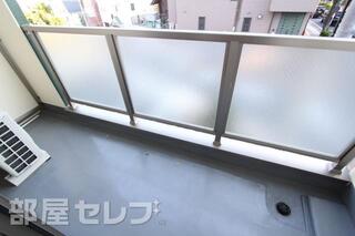 日当たり、水はけのよいベランダです。