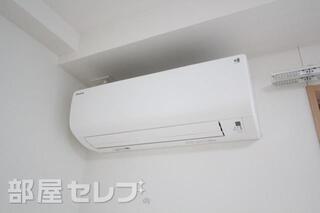 居室にエアコンが設置されています。