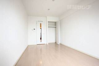 白を基調としたオシャレな居室