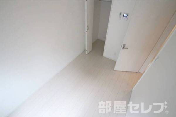 ※103号室の写真を流用しています。