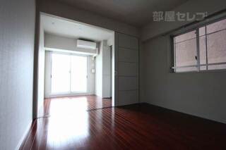 角部屋なので窓がありますよ。