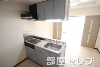 2口コンロ付カウンターキッチン。
