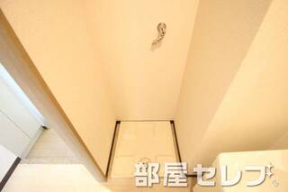 室内洗濯機置場。