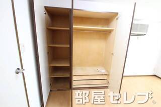 収納たっぷり入ります。