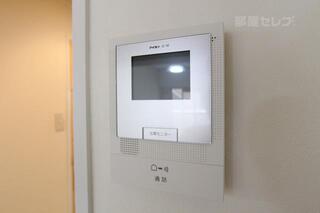 テレビモニターホンで来客時も確認できます。