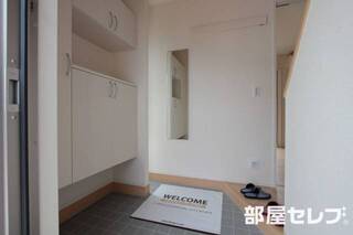 玄関が広いと開放感がありますね
