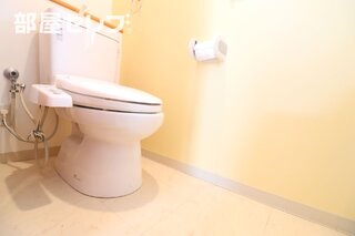 温水洗浄便座のトイレです。
