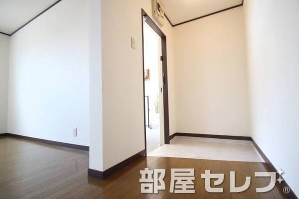 玄関口。