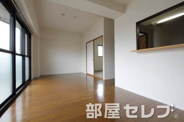 ダイニングルーム。他号室の写真です。