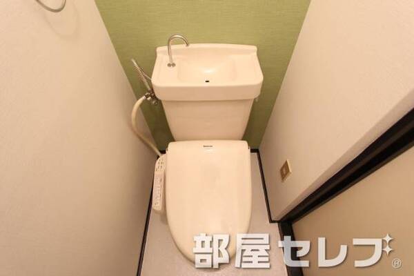 明るくゆっくりできそうなトイレです。