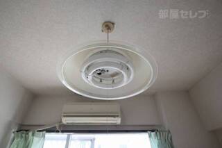 電気