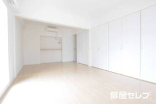 洋間2部屋です