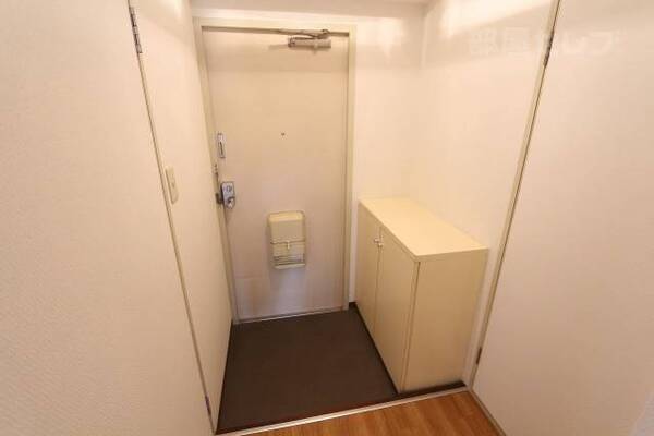 102号室内装写真参照