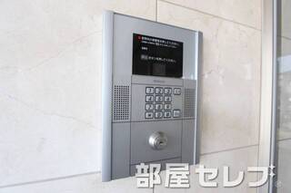 オートロックで安心です。