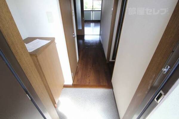 ※102号室内装写真参照