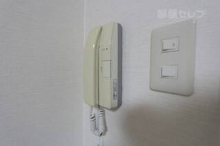 ※102号室内装写真参照
