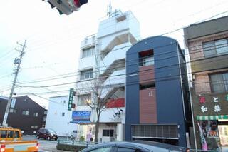 丈夫そうな建物です。