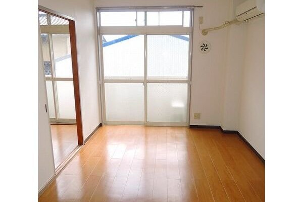 光溢れるお部屋です