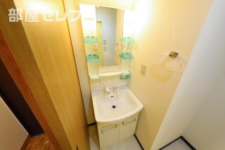 人気の独立洗面台です。