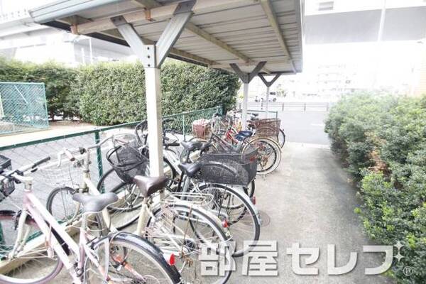 自転車置場。