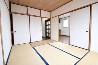 客間としても使えるリビング横の和室のお部屋です。Ｄ3号室の写真です。
