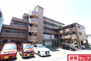 オシャレな外観です。