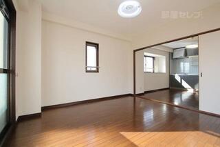 別々に使用するのであれば8帖のお部屋になります。