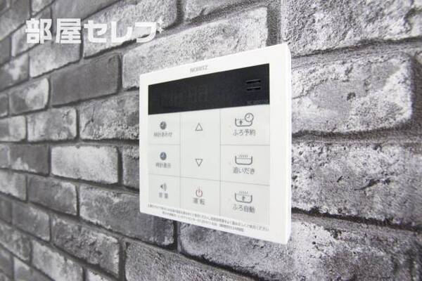 ※階によりアクセントクロスが異なります。（301号室写真）