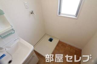 室内洗濯機置き場。