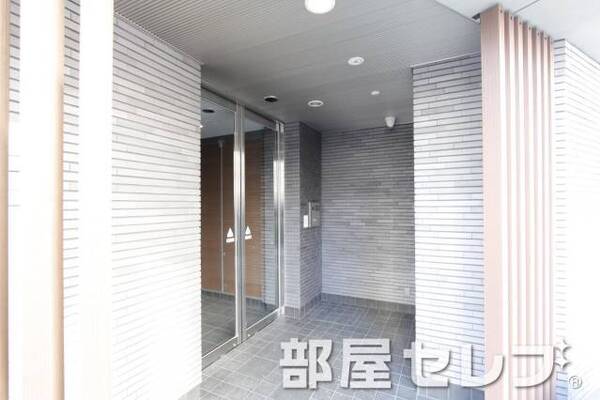 エントランス付近。