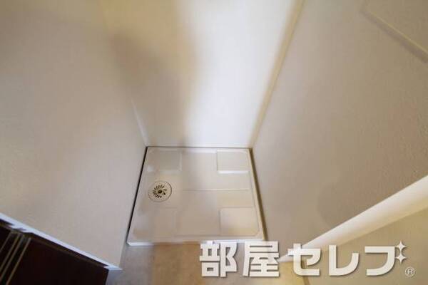 室内洗濯機置き場。