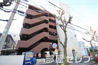 6階建ての建物です。