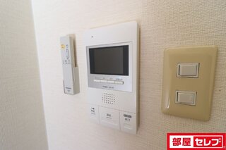 ※303号室内装写真参照