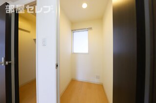 収納部屋がなんと二つも。