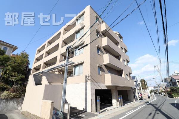 藤が丘駅徒歩圏内の分譲マンションです。