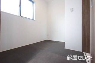 おしゃれな和室です