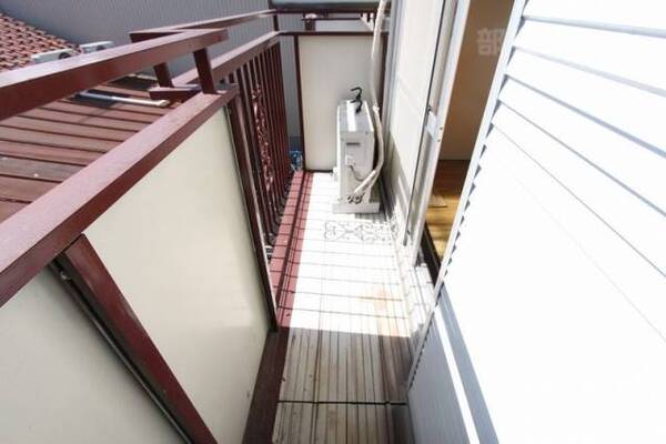※202号室内装写真参照