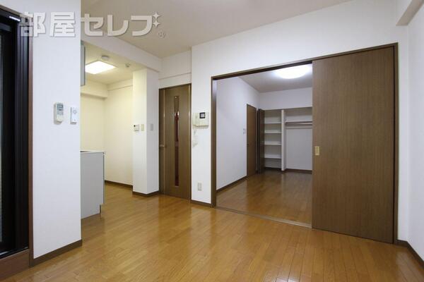 反転タイプのお部屋の写真です。