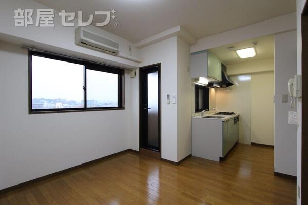 反転タイプのお部屋の写真です。