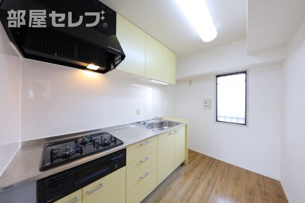 反転タイプのお部屋の写真です。