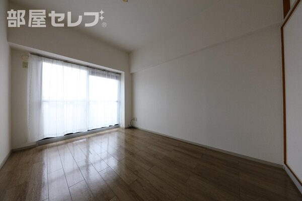 反転タイプのお部屋の写真です。