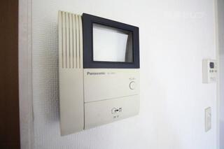 テレビモニターホンで来客時も確認できます。