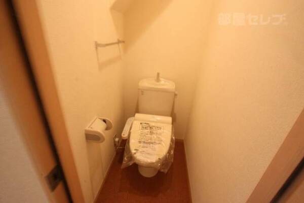 ウォシュレット付トイレです。